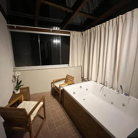 Con Jacuzzi In Pieno Centro Lejlighed Benevento